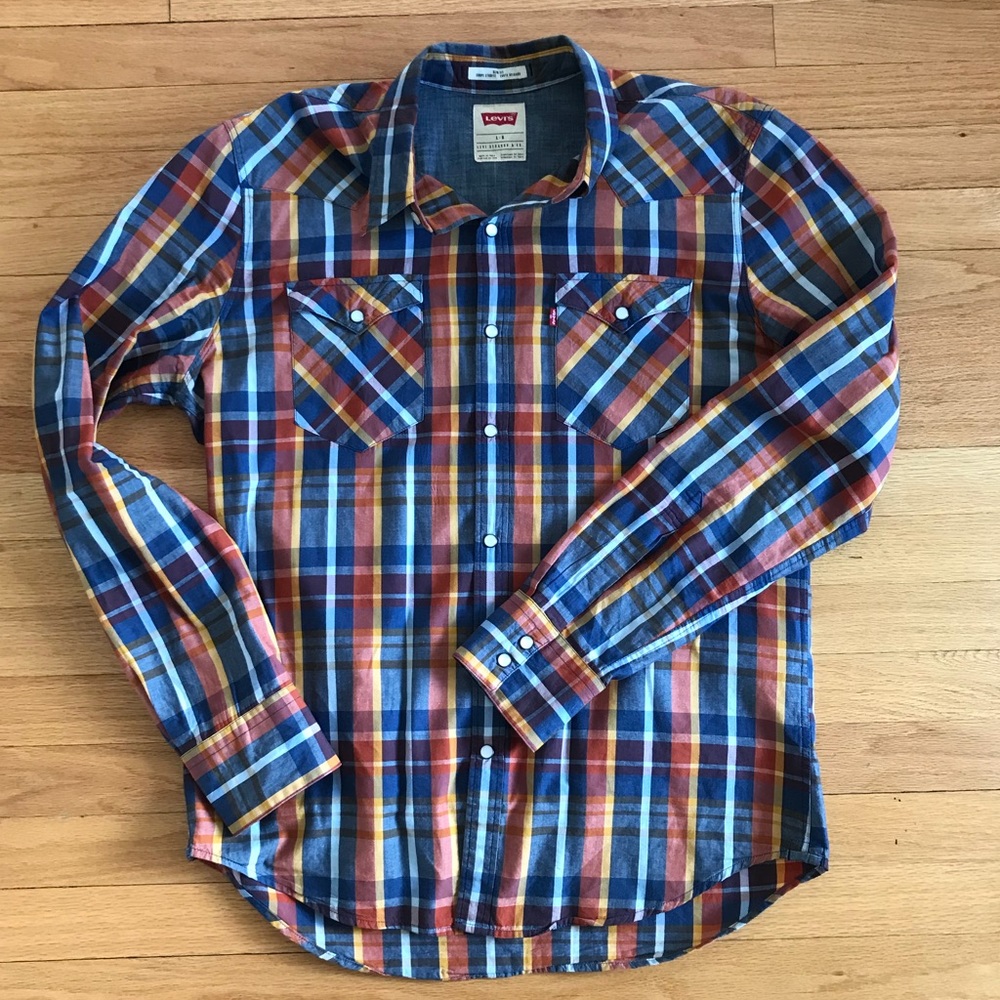 Levi’s Plaid Button Up Shirt (Men’s)